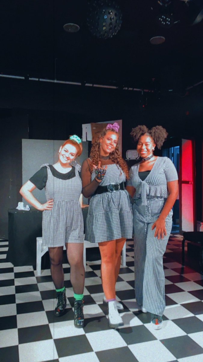 Hannahvictor1a's tweet photo. And just like that I’m onto my next venture! Little shop and Avenue Q have been my saving Grace! Being able to be in not 1 but 2 shows coming out of the pandemic has been an absolute dream! Ive got a spring in my step again! #Ronette #GaryColeman ❤️🎭😢 https://t.co/JzaKztbyNy