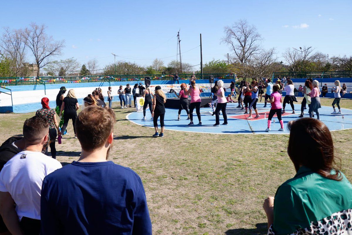 Llegó la primavera y en Lomas salimos a disfrutar de nuestros parques🌸🌳
Estuvimos con <a href="/fotermin/">Federico Otermín</a> en la jornada Cultura en Primavera organizada por <a href="/culturalomas/">Cultura Lomas</a> en el Parque Finky, con talleres y movidas recreativas, musicales y ambientalistas.
<a href="/matigasparrini/">Matias Gasparrini</a> <a href="/Manuelcorder/">Manuel Cordero</a>