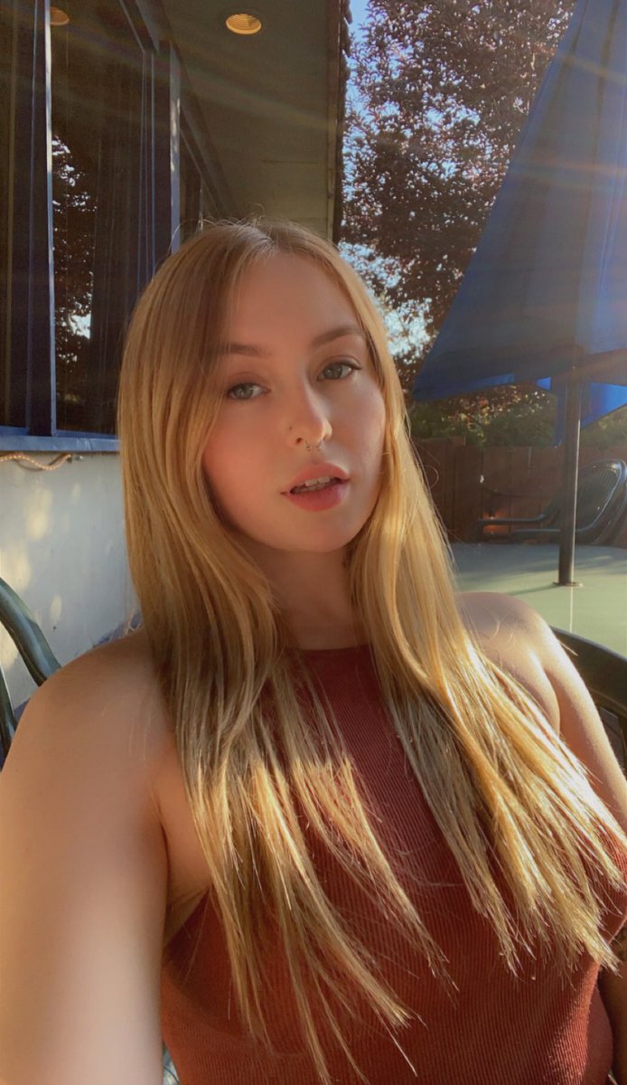 jade_avery2's tweet photo. Looked cute wanted to share 💋 https://t.co/pajKVlTaqt