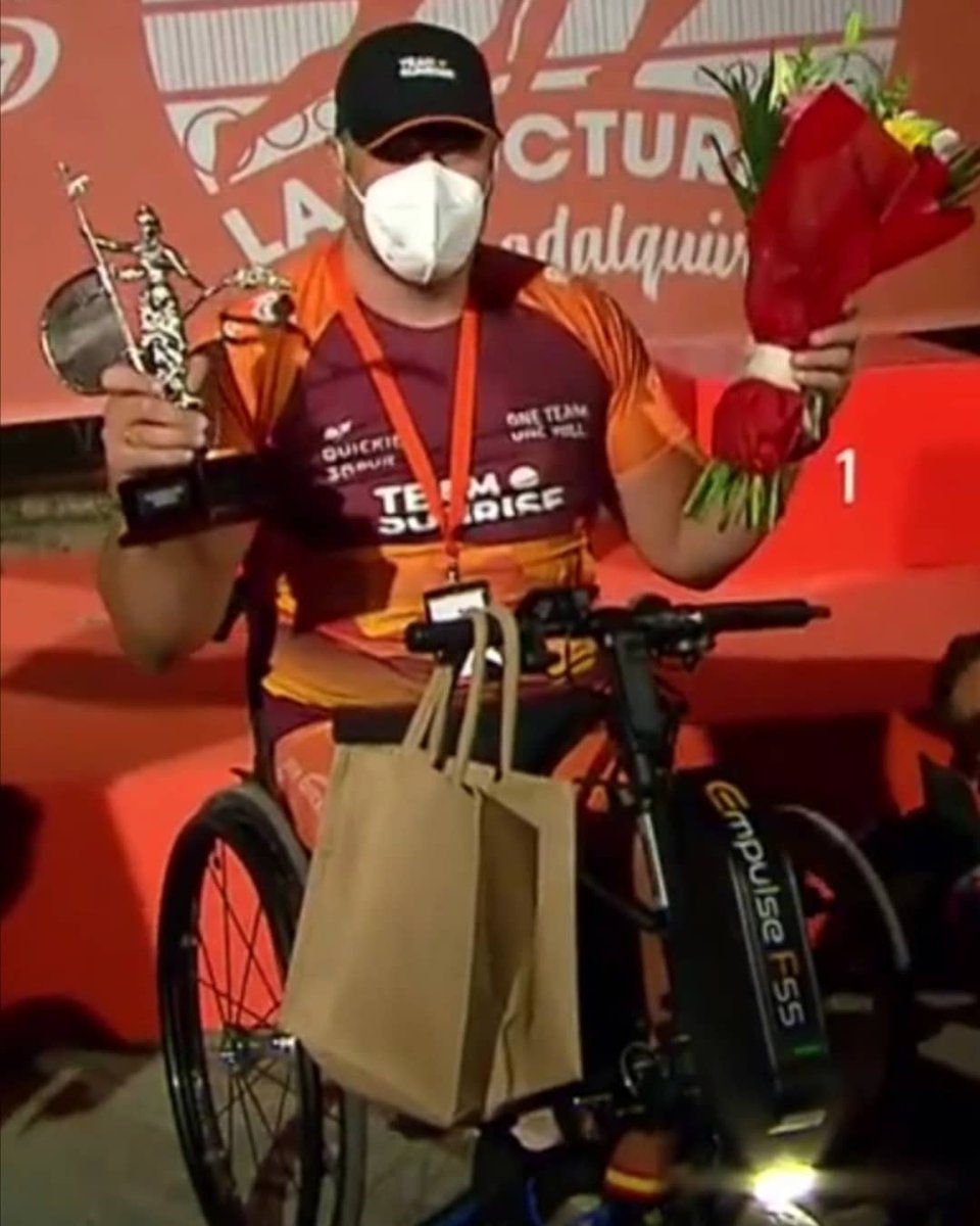 javireja's tweet photo. Empezamos la nueva  temporada con la carrera nocturna del guadalquivir kh7 @NocturnaSev @KH7_Sport

1°clasificado.
.

#vamosquenosvamos
#al_lio
#IIIIIUUUUUUUUU
#coheloahi
#OneTeamOneWill
#nocturnadelguadalquivir2021 https://t.co/f9lHO1yiEe