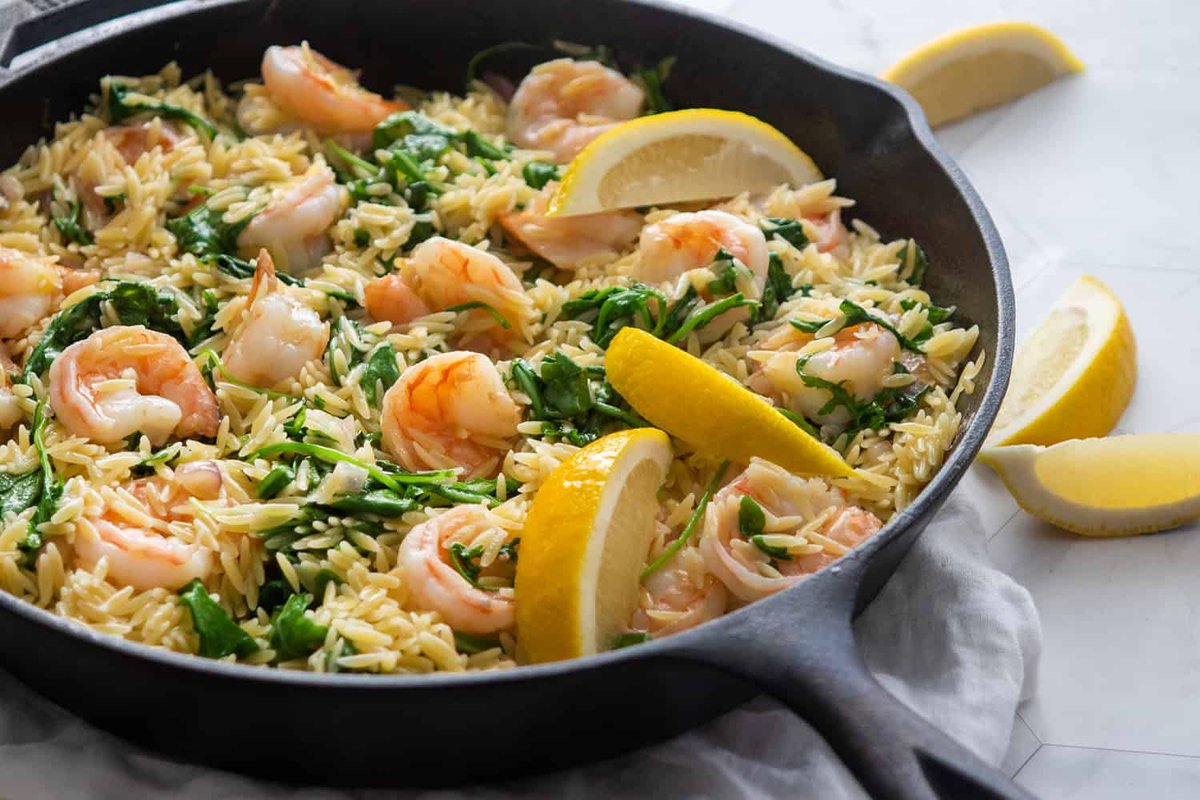 GDeLaurentiis's tweet photo. This is one of those great dinners that you can whip up easily on any weeknight, but it’s still an impressive enough dinner that you could absolutely serve to company.
Lemony Shrimp Scampi: https://t.co/sej33A1UVv https://t.co/xNNstnGnsG