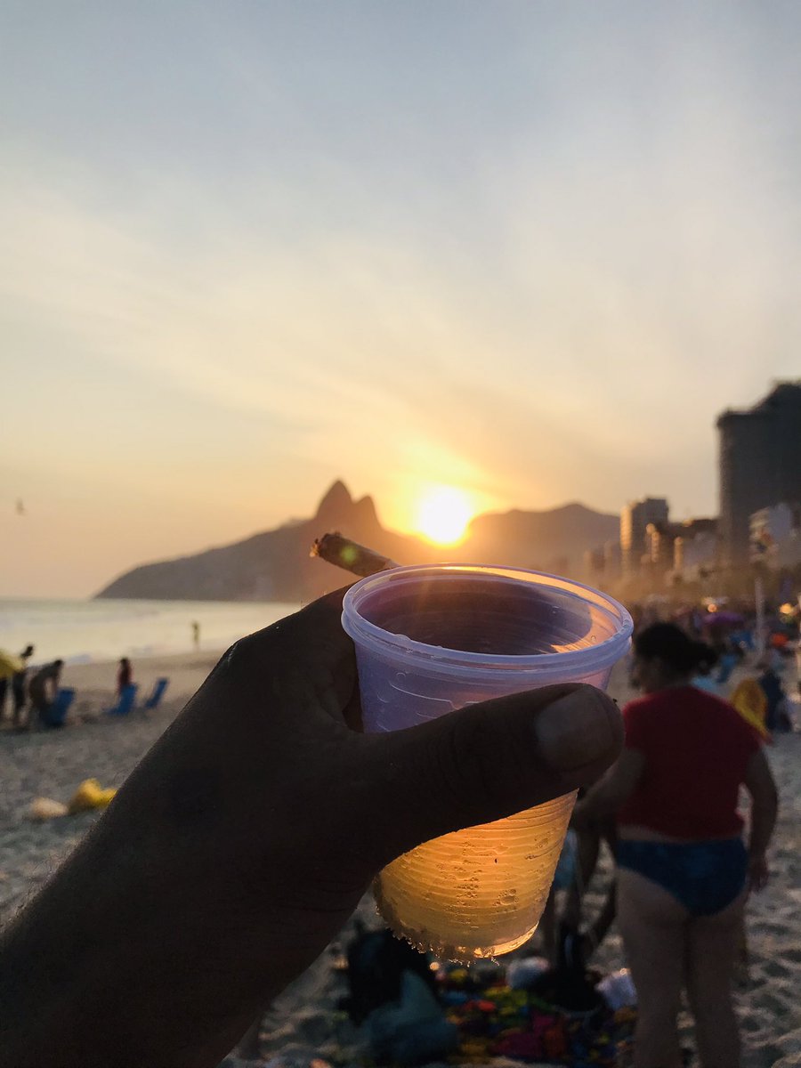 Hugo50332029's tweet photo. 🍺🎈💭 https://t.co/CSVfoWNU47