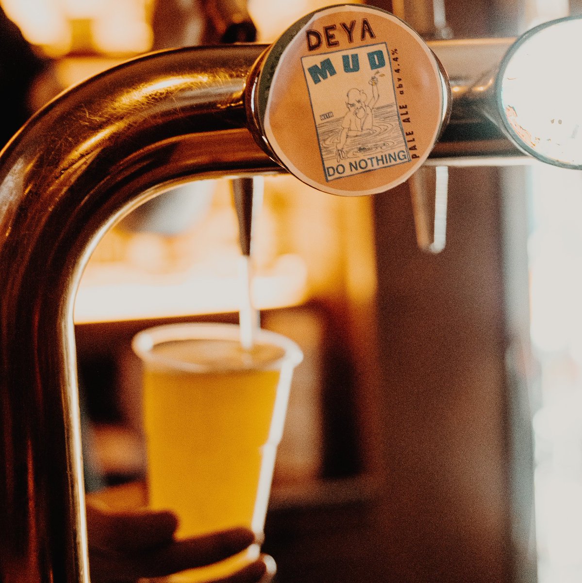 d2dnottingham's tweet photo. We're We're getting ready for the @bodeganotts secret set with a delicious pint 🍻 Get yourselves down to hockley at 10.45pm for a tasty surprise!
📷: @jake_haseldine
#bodeganottingham #d2dfest https://t.co/jJ8A4bUqqc