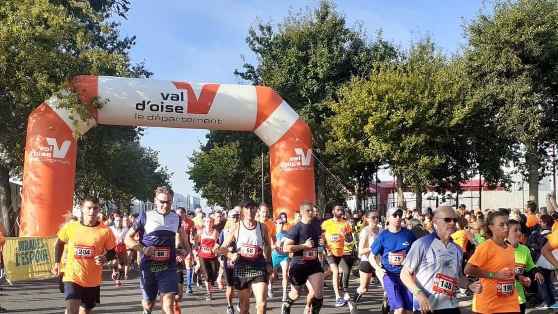 👉Résultats 10 km chrono 🏃‍♀️et vidéo arrivée 💪 , vainqueurs :
- Femmes  Ingrid BRADEL, Laetitia COMERE, Enimie RIAUDET
- Hommes  Nicolas PILLAR, Benjamin LEFEBVRE, Thomas MARTIN
Lots de <a href="/valdoise/">Département du Val d'Oise</a> Rrun Conflans, Koezio Cergy, Forever living
espace-competition.com/index.php?modu… <a href="/vaincrelamuco/">Vaincre la Muco #SAM2025</a>