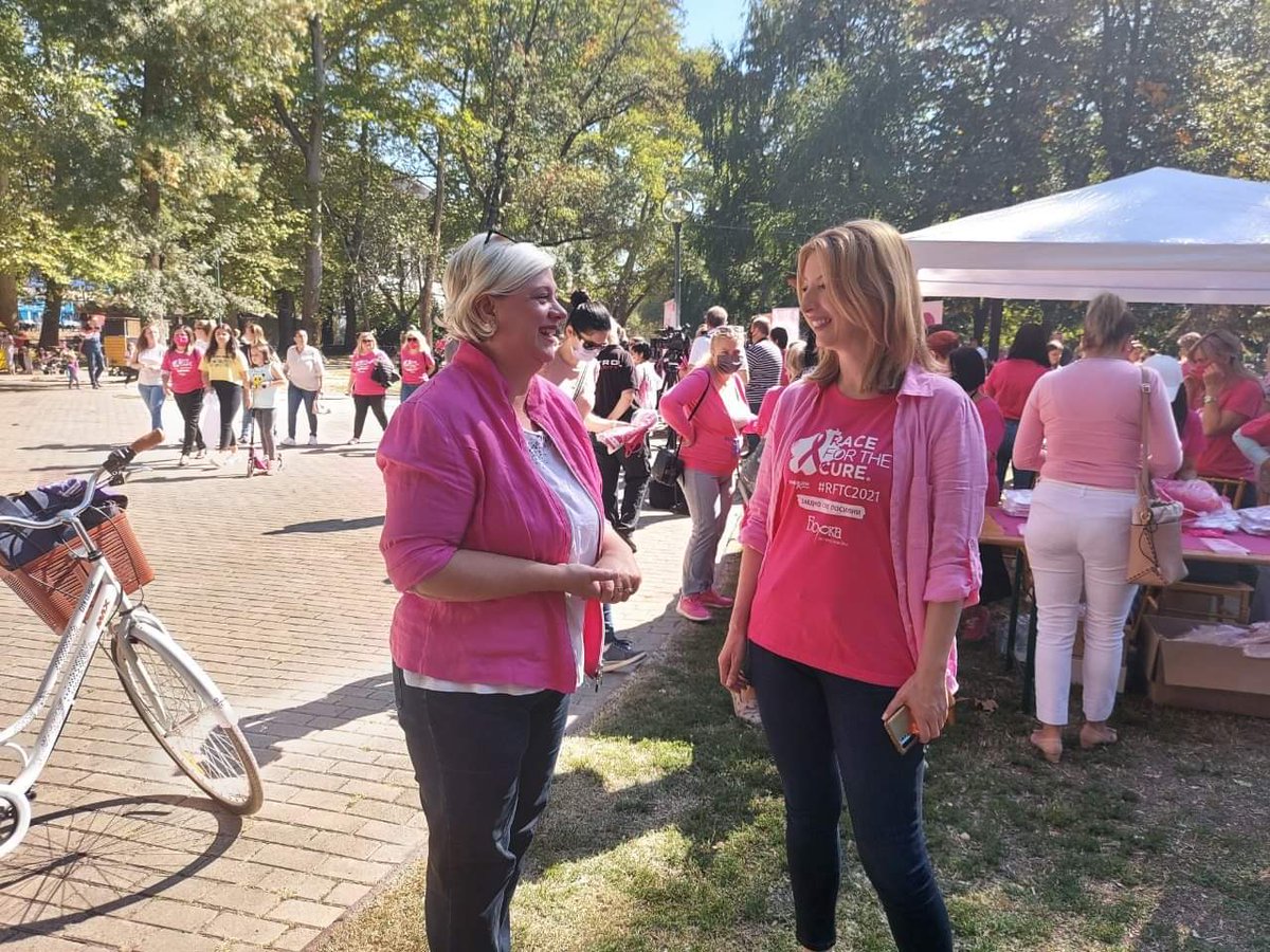 Присуство на 13та НАПРЕД РОЗОВО - Race for the cure 2021, поддршка во борбата со ракот на дојката. Со зголемување на свеста и едукација за оваа болест, можат да се спасат многу животи, да се превземат акции против болеста. Заедно можеме да направиме големи промени.