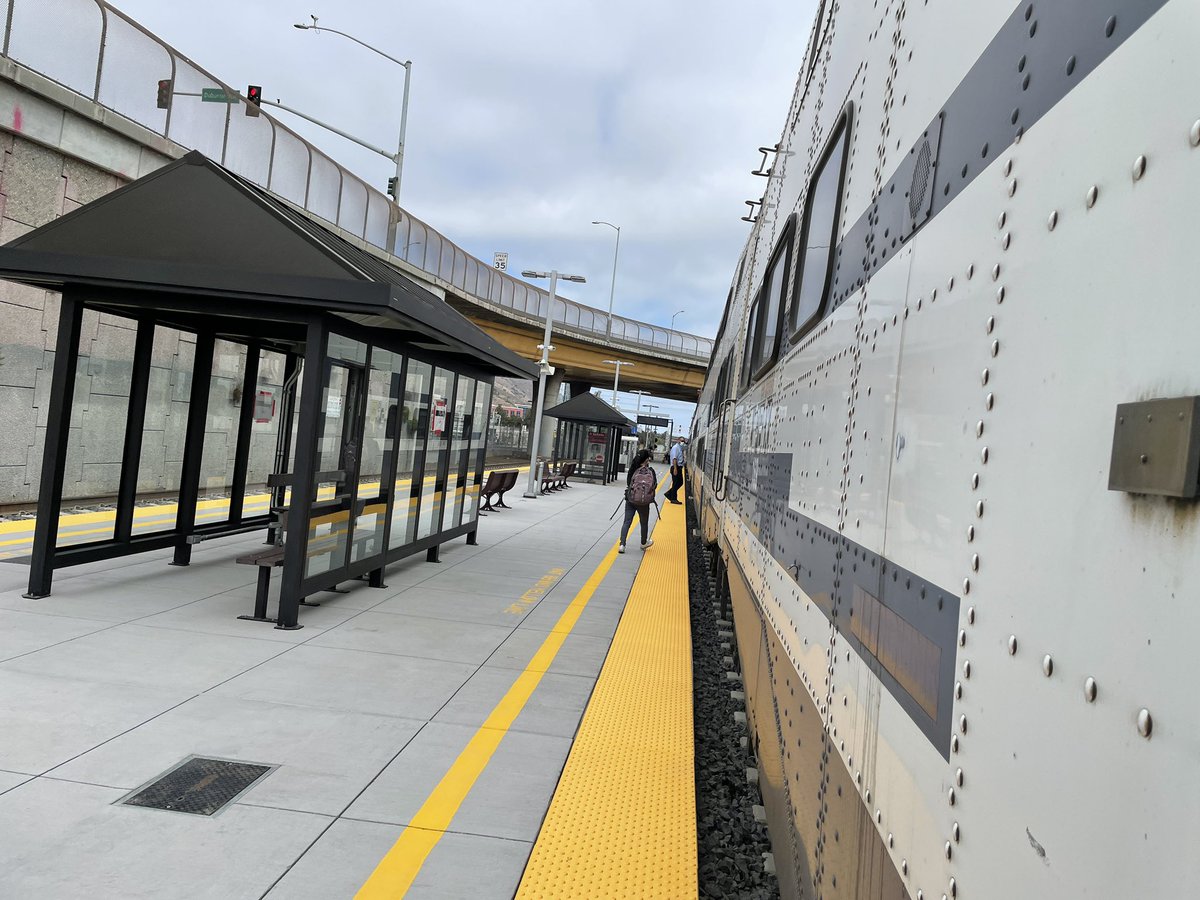 TravelGuru787's tweet photo. #PaRRty train with the New SSF station https://t.co/y7KsWBZqCk