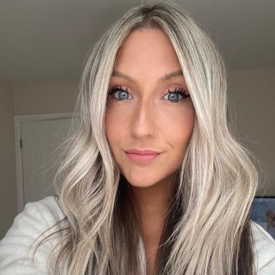 kellymuntoni's tweet photo. #NewProfilePic https://t.co/hZGUfYMy3O