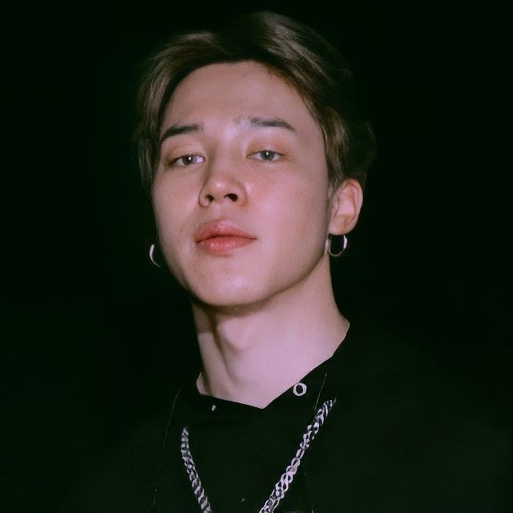 hrcomesspring's tweet photo. O surto que eu tô tendo com essa foto do Jimin https://t.co/a6BYo18cKK