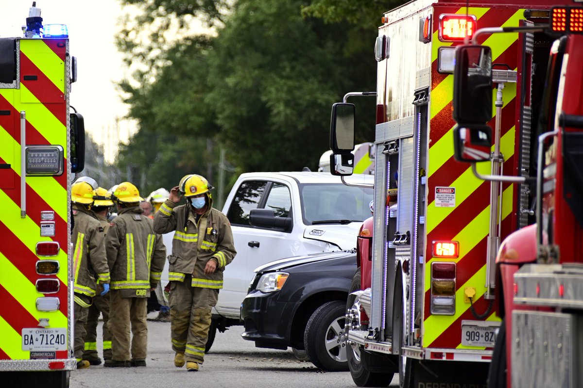HooksHalligans's tweet photo. Chatham-Kent Fire, station 7 on scene of a two-vehicle collision on Grand Ave E. just west of Prince Albert Road and Highway 40. One person extricated. Buff 1. https://t.co/WkbY1Jbo3V