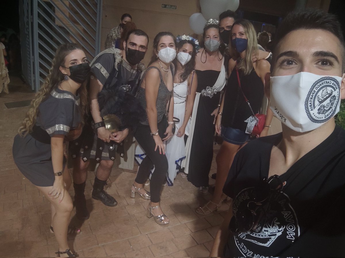 NovaCarthago's tweet photo. ⚔️ ¡Se acabó el año de la Esperanza! Ahora toca preparar el año del resurgir 

Ya queda menos para las próximas fiestas de Carthagineses y Romanos 💥🔥

¡Arriba Roma y arriba Nova Carthago! 

@SenadoRomano https://t.co/VQo058p1CZ