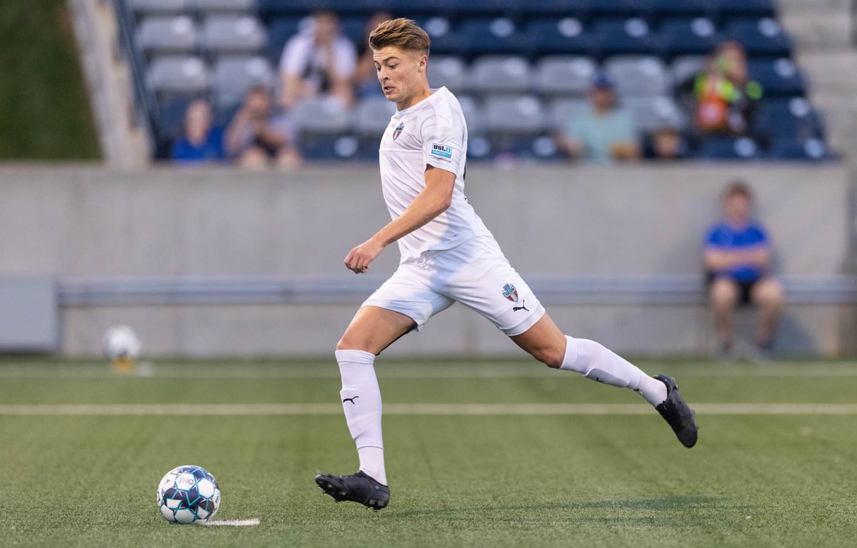 FCTucson's tweet photo. Some frames from yesterday's trip to Omaha.

More 📸s from @RebeccaGratz -> https://t.co/kB1LGqmwOi

#fuerzatucson 🌵 | #teamofdestiny https://t.co/GndY6VnPDW