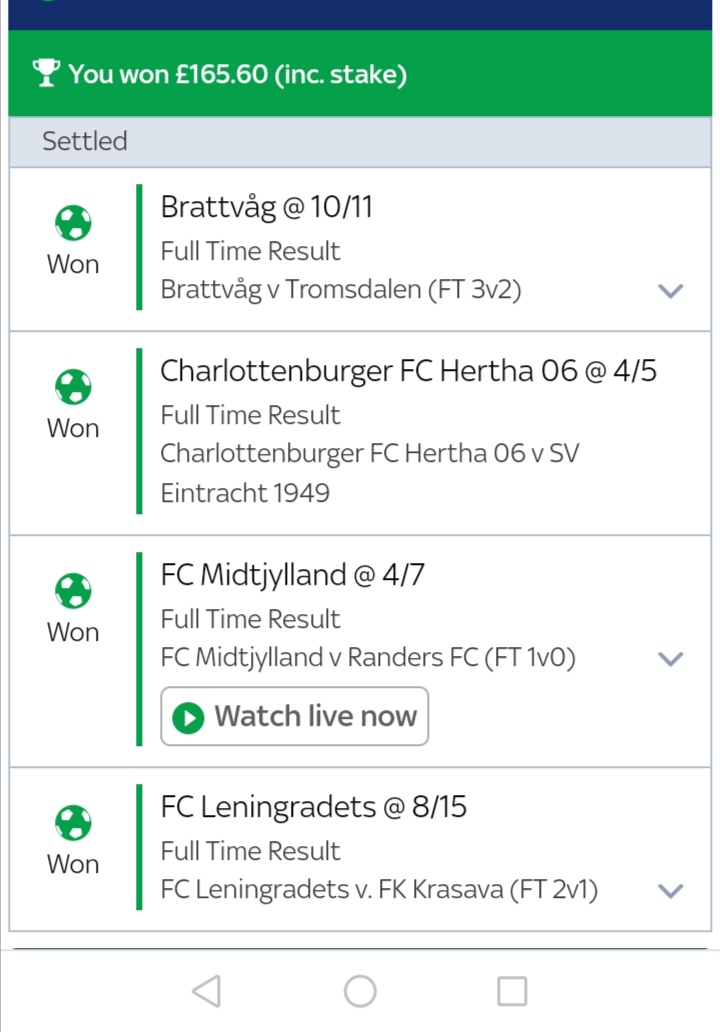 harbinsonMUFC's tweet photo. @FootyAccums @SkyBet not a bad Sunday 😎😎🍺🍺 https://t.co/eNXOTdyllX