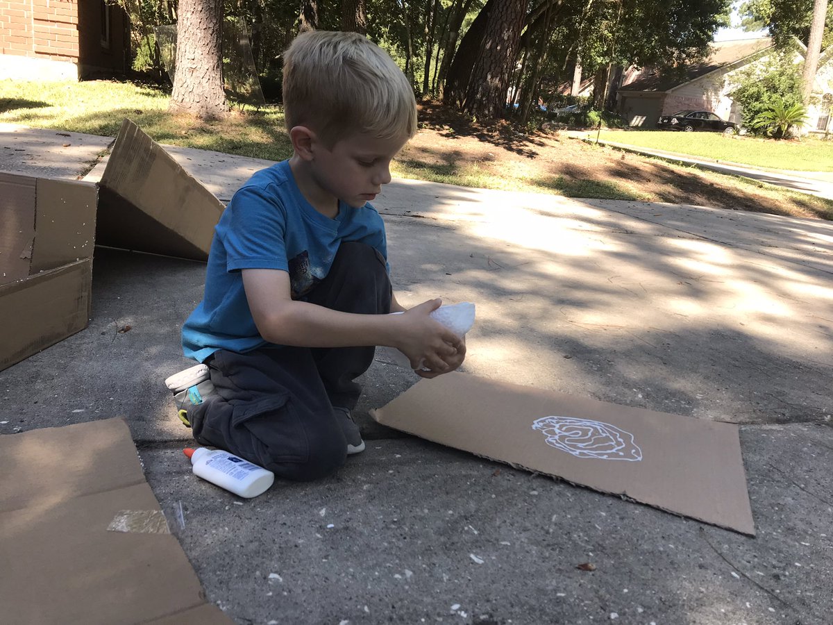 JWMutchler's tweet photo. This is one busy and creative little Wildcat!! He found all the material in the garage and brought it out to start making his volcano 🌋 vision come to life. #artist #art #humbleisd #wildcat @HumbleISD_HE @ArtTillman @HumbleISD https://t.co/4461CPTBGf