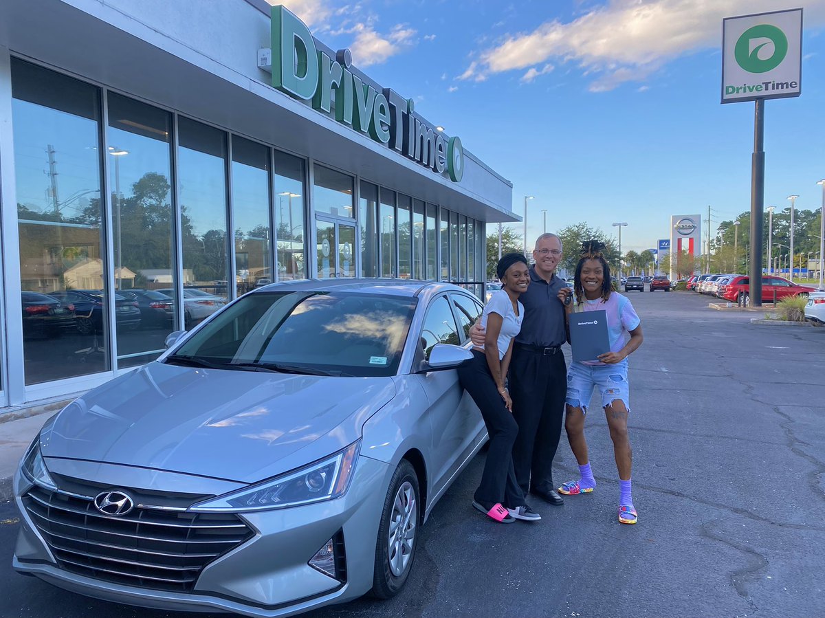 lowlifebree33's tweet photo. Soooo yesterday, we did a thing‼️ No more rentals, no more borrowing my parents/sisters car, no more asking for rides, but forever grateful no matter what. By God’s grace & favor, we now have a car to call our own 🙏🏾. Yall say heyyy to Gracie 🥰🤍 #FirstCar🚙 #InOurName✍🏽 #HGT🙏🏾 https://t.co/hg0jzC2BsD