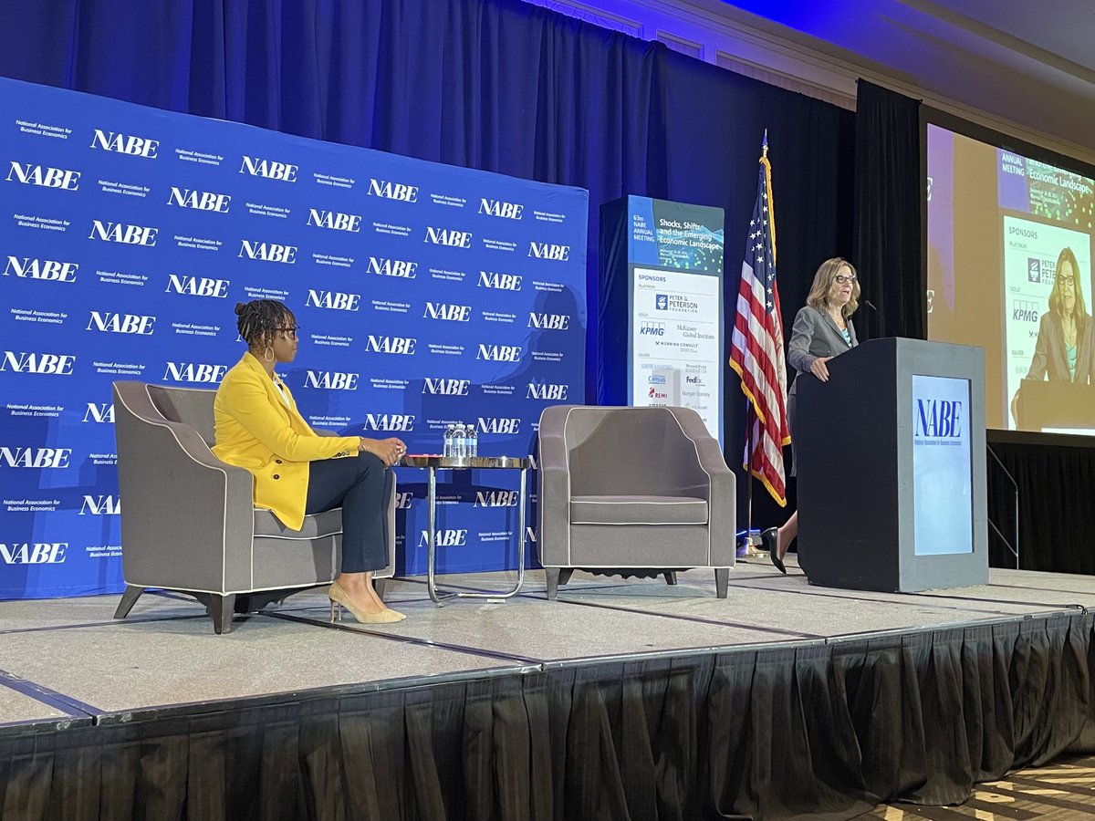 GregDaco's tweet photo. Future of money & outlook for digital currencies with @jc_econ & @CarmelleCadet at #NABE2021 https://t.co/yUIV6yVjdy