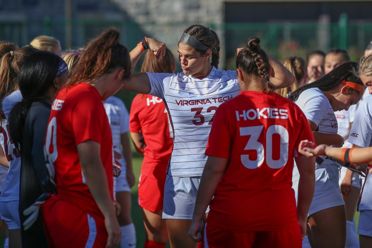 George showing off her muscles before the game 💪

#Hokies 🦃⚽️