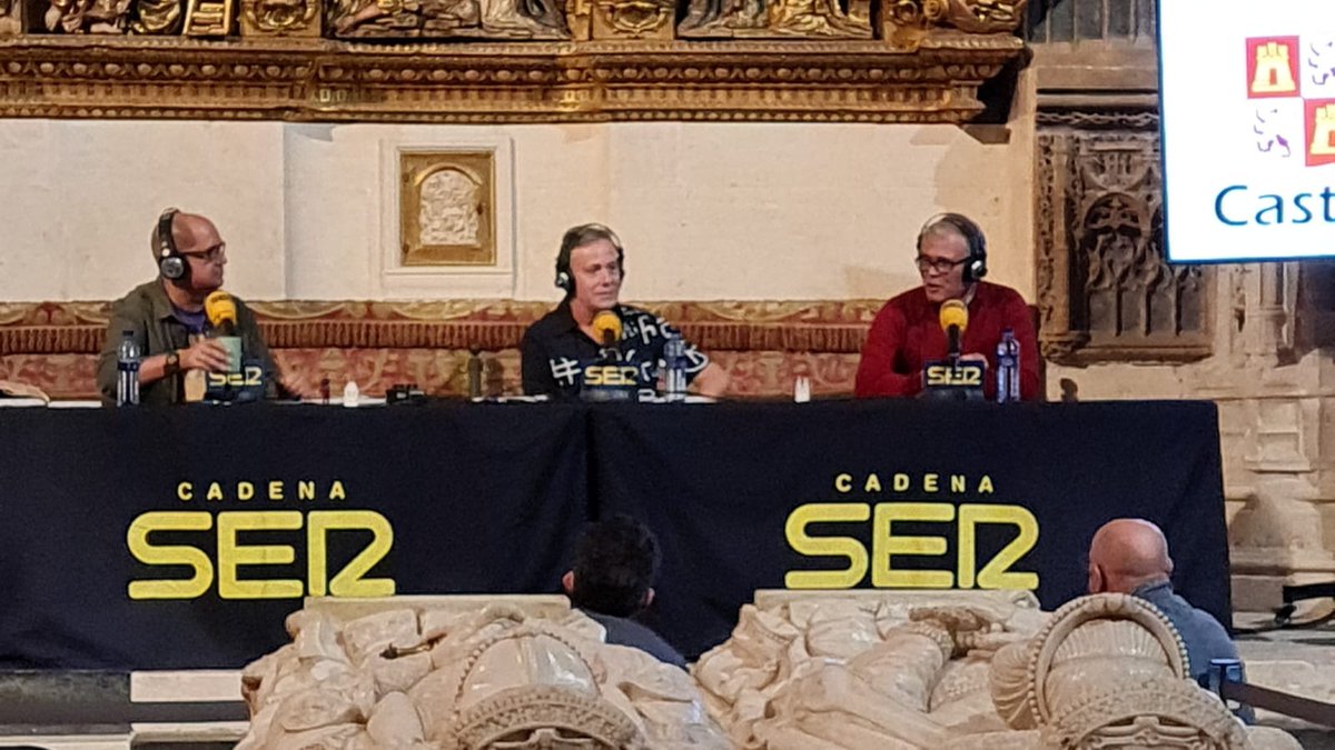 🎧800 años de #Historia bien merecen un podcast de <a href="/SERhistoria/">SER Historia</a>. 

<a href="/NachoAres/">Nacho Ares</a> y <a href="/jcallejo007/">jesus callejo cabo</a> han preparado este episodio para repasar muchas cosas de la #CatedraldeBurgos. 

👏👏¡Gracias por la difusión!

ivoox.com/ser-historia-c…