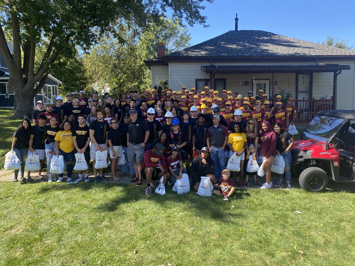 IHCCWrestling's tweet image. 🥞🥞🥞 Centerville Pancake Day Parade!! #WeAreHills #ParadeFun