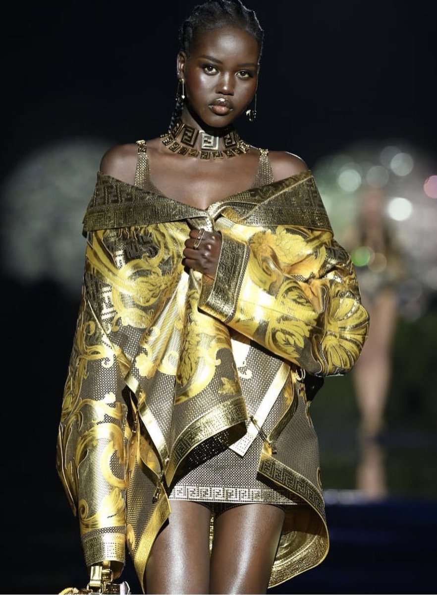 ANGEL4PRADA's tweet photo. adut akech for fendi x versace https://t.co/llm5s7Hoe1