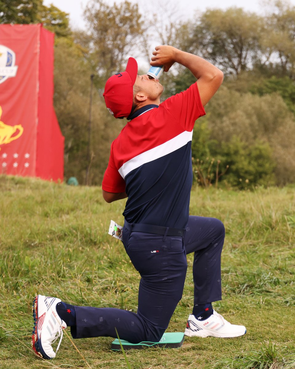 GolfDigest's tweet photo. Cheers, @RyderCupUSA‼️🍻 https://t.co/yoMb2bqSJb