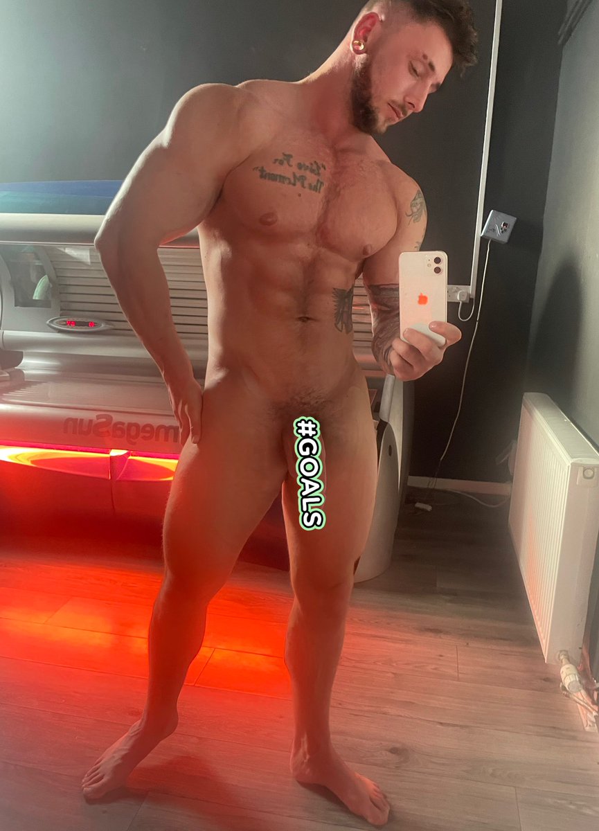 scott_hasting5's tweet photo. Taking some new content 📸 https://t.co/LS8XD5YyRV