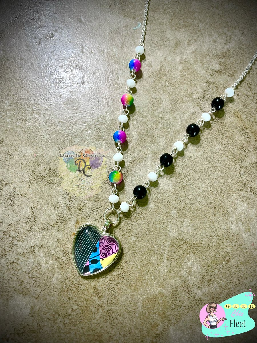 danglecharms's tweet photo. Did some beadwork and for once I had everything I needed! I think itโs โmeant to beโ, how about you?๐ Message me and claim this beauty at a limited time discount!
#danglecharms #jackandsally #halloween #shopsmall #BlackOwnedBusiness #nightmarebeforechristmas https://t.co/Kj6qnzwBYj