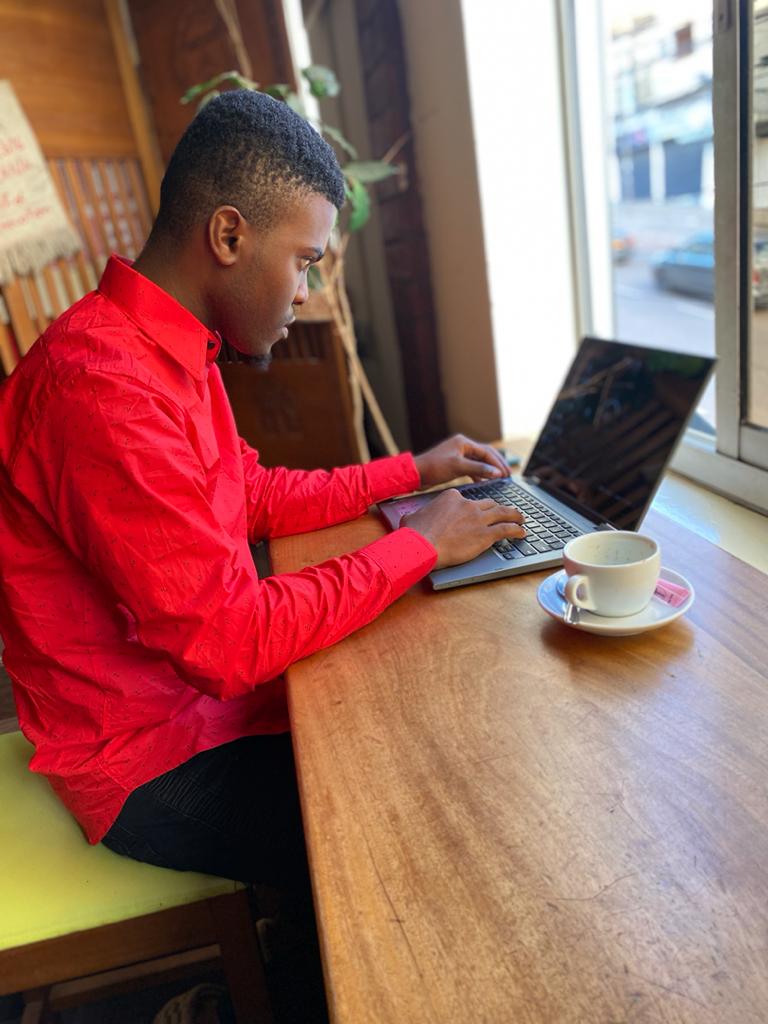 EbaiEkwet's tweet photo. When it's time to grind, it's time to grind. When it's time for results. it's time for results. When it's time to relax, it's time to relax. When it's time, it's time!!
#timeflies
#timeforeverything
#timeforachange https://t.co/DK7ESceDSA