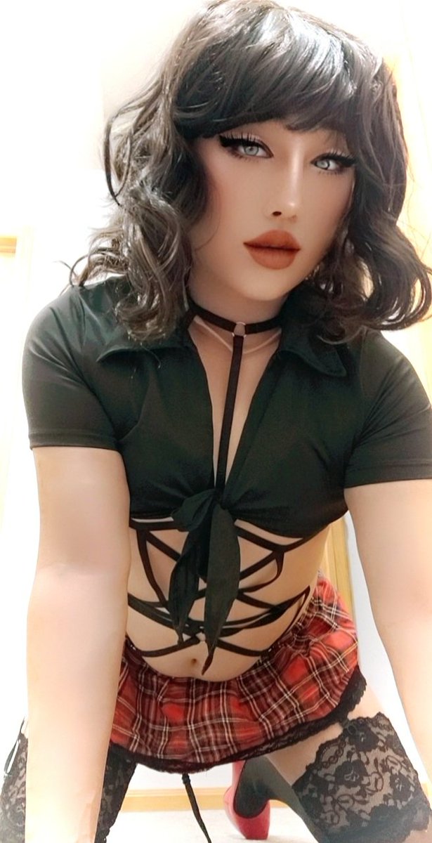 lexiling091's tweet photo. Just bought a cute school girl outfit. What do you think? 🥰
#crossdresser #femalemask https://t.co/lDL4KgQcbn
