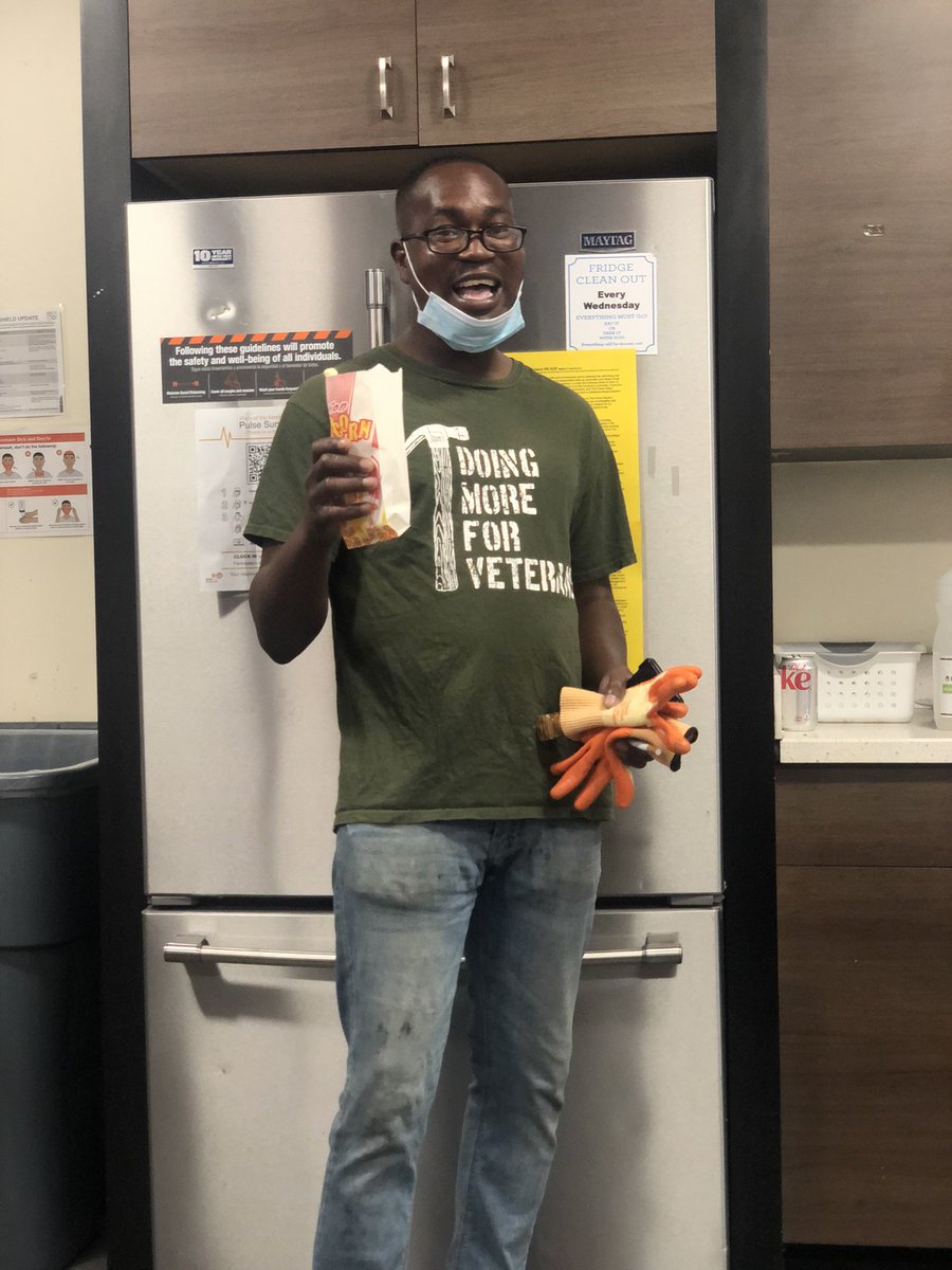 2665Asds's tweet photo. Wrapping up Success Sharing weekend with some yummy carnival snacks! @BrendaKearney4  @ChrisYoungHD https://t.co/bA5t11moUo