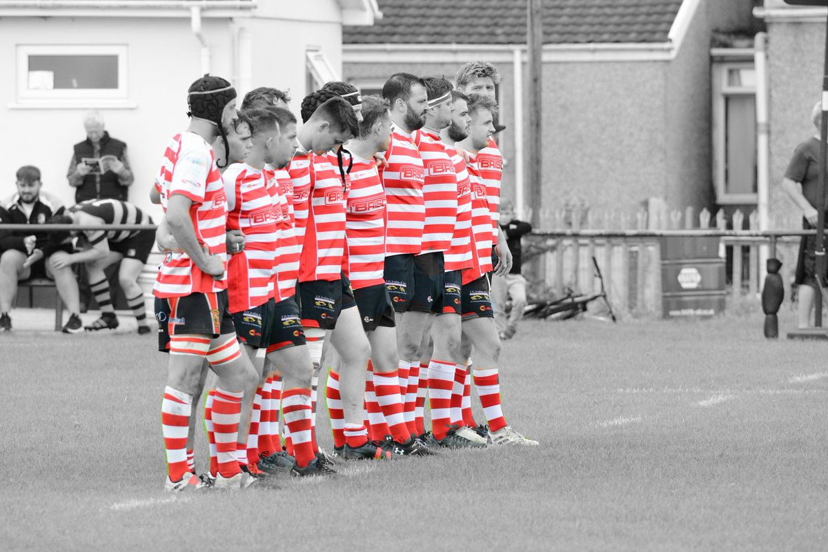 TheSnappyChapp1's tweet photo. #gorseinonrfc #editing #coloursplash #redandwhite #playingabout #photos #sport #Rugby #localteam https://t.co/pAUyPSsznq
