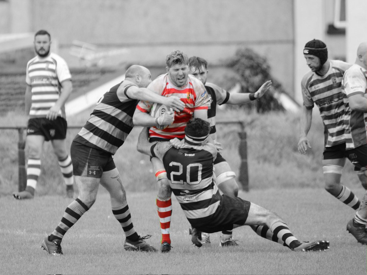 TheSnappyChapp1's tweet photo. #gorseinonrfc #editing #coloursplash #redandwhite #playingabout #photos #sport #Rugby #localteam https://t.co/pAUyPSsznq