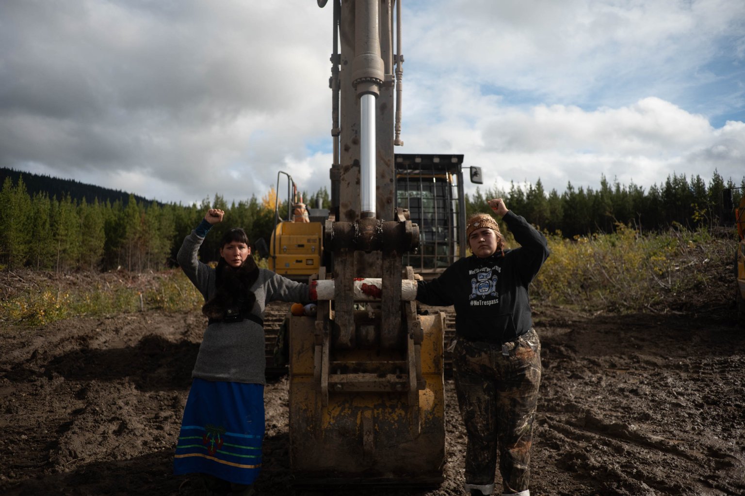 Both of these women are Gitxsan and not Wet’suwet’en