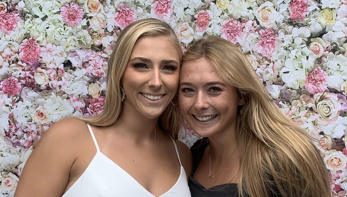 matt_muttf16's tweet photo. #HappyDaughtersDay2021 #GirlDad Best Two Daughters in the world. Love you Daddy https://t.co/E8HPbI7Lfl