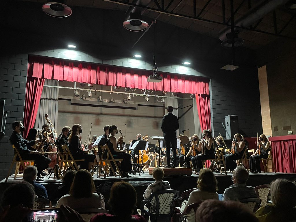 oscartlillo's tweet photo. Hoy tocando con la @OSASV tras casi 2 años sin subirme a un escenario, q alegria mas grande y q maravilla de orquesta https://t.co/GnxJ2HTgd2