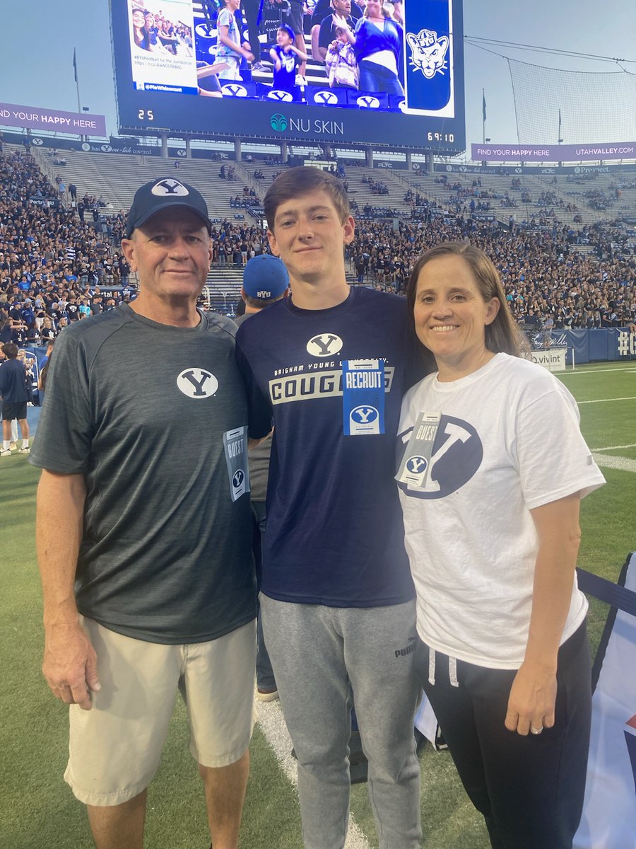 Thank you <a href="/BYUFBRecruiting/">BYU Football Recruiting</a> for having me at the game last night. It was a great experience. <a href="/fsitake/">Fesi Sitake</a> <a href="/kalanifsitake/">Kalani F Sitake</a> <a href="/RossApoWR_EZ/">Ross Apo🇹🇴</a> <a href="/AlphaRecruits15/">Will Snowden</a>