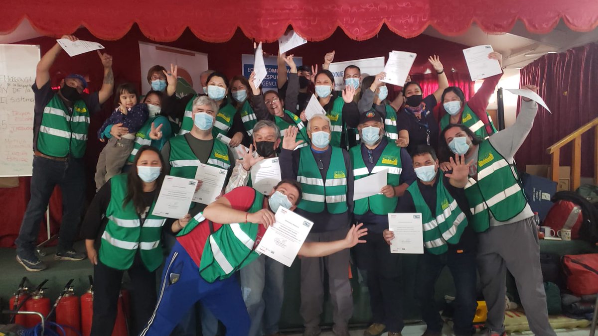 Senapred's tweet image. #CursosONEMI Durante esta jornada #ONEMIRM finalizó el Curso Equipos Comunitarios de Respuesta ante Emergencias –CERT dirigido a la comunidad de San Alfonso, fortaleciendo así sus capacidades de preparación y respuesta frente a emergencias.