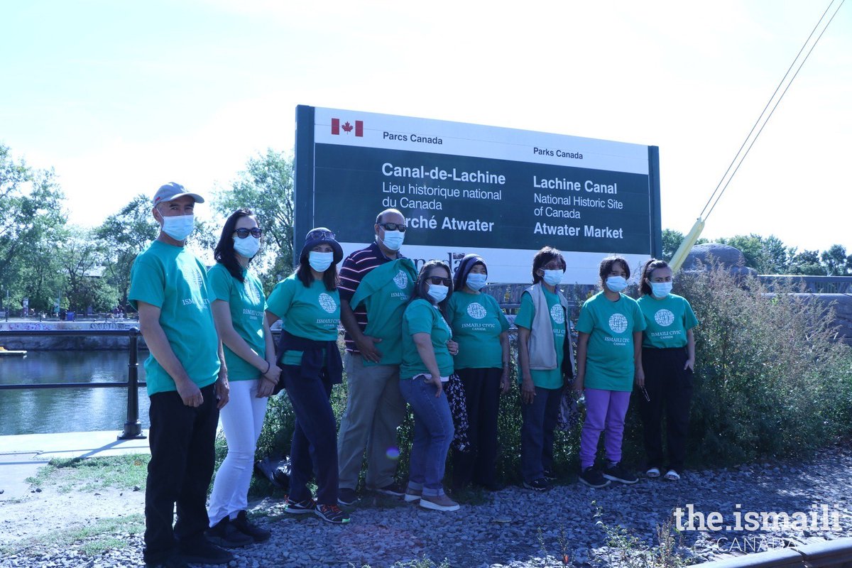 ismailicivic's tweet photo. Team Quebec is coming in strong with the park cleanup at @LachineCanal! 44 pounds of garbage and 12 pounds of recycling were collected on Saturday. Amazing job Quebec!

#GlobalIsmailiCivicDay #GICD #OneJamat https://t.co/BLlFVo8wlB