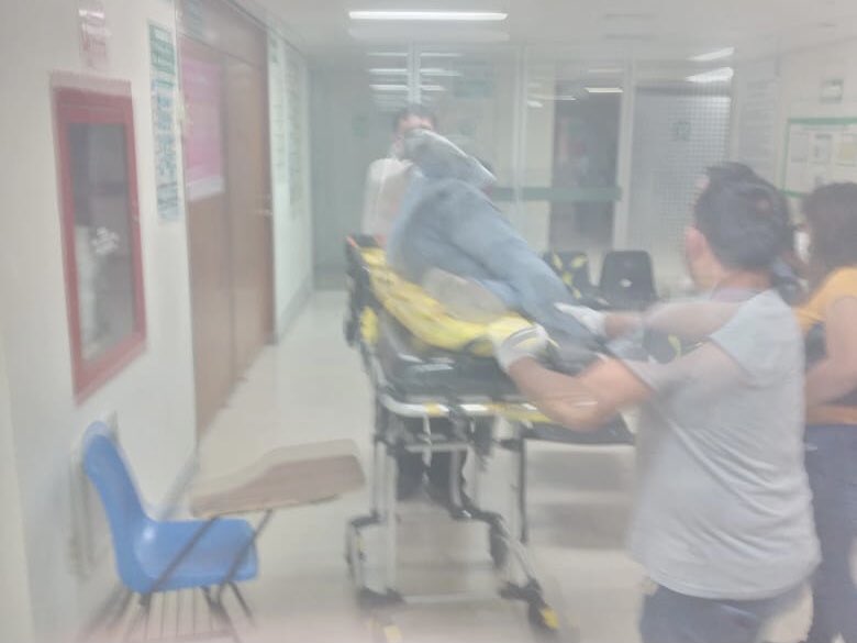 AMapastepec's tweet photo. Protección Civil Municipal de Mapastepec, brinda a la ciudadanía atención médica prehospitalaria ante crisis de salud o urgencias, ayudando a prevenir la muerte o futuras discapacidades de los pacientes. https://t.co/v7UlbbH9jp