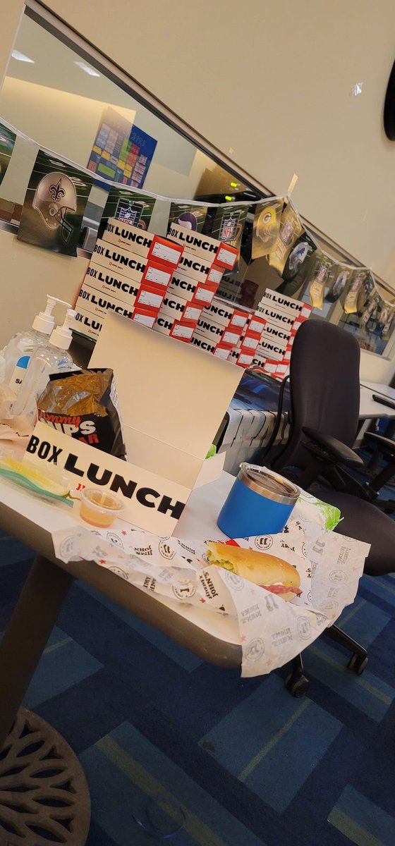 Week 3 of the NFL season catered by Jimmy John's!!! One thing I found out.... Turkey sandwiches are not all that popular 😂😂🤣
#DIRECTV 
#foodfordays 
#nflseason