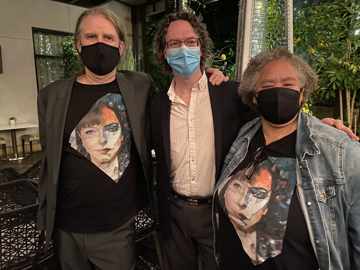 snozberries44's tweet image. Really enjoyed seeing #APlaceAmongTheDead hanging out with @julietlandau &amp;amp; @DeverillW and artist  @markmchaley who’s work is featured in the film #MarkMcHaley Dev and I were practically twinning in our official #APATD tees! #JulietLandau