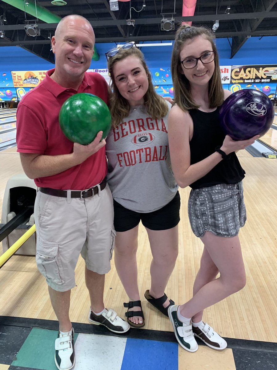 Happy Daughters Day (one day late) to my beautiful daughters - Kathryn and AnsLee.  I am proud of both of you!  Love you!