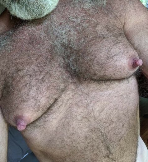 franklinemike's tweet photo. RT if you like nipple play https://t.co/gXBiaHEZ8s