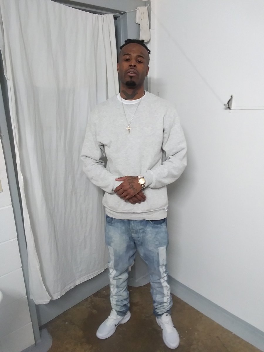 JACK_soBRAZY's tweet photo. Thanking God for Growth❤not the person I used to be 5years ago🤝🏾💯
#freewhomatters🦍💉🔑🔓❤ 
#CountMeDown⏳ https://t.co/AeauULEwKi