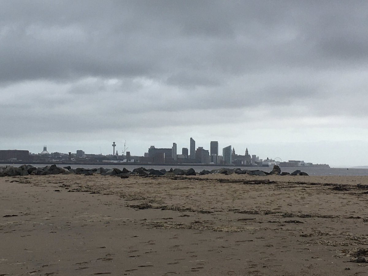 1MaryMoran's tweet photo. What a great end to the week on 2 very different beaches! A fab time with the team using one of our #LivToGive volunteering days to beach clean; and foraging at the seaside over the weekend. #wellbeing https://t.co/OwDoZKfZWq