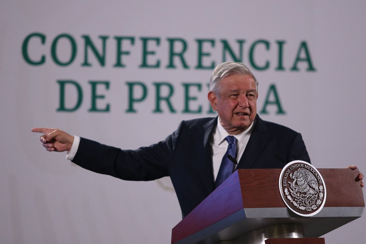 PrensaAna's tweet photo. AMLO critica a medios por publicar informe de la Auditoría https://t.co/qMrlHFGX55 #AnimalPolitico #Mexico https://t.co/nFfCW5U5MD