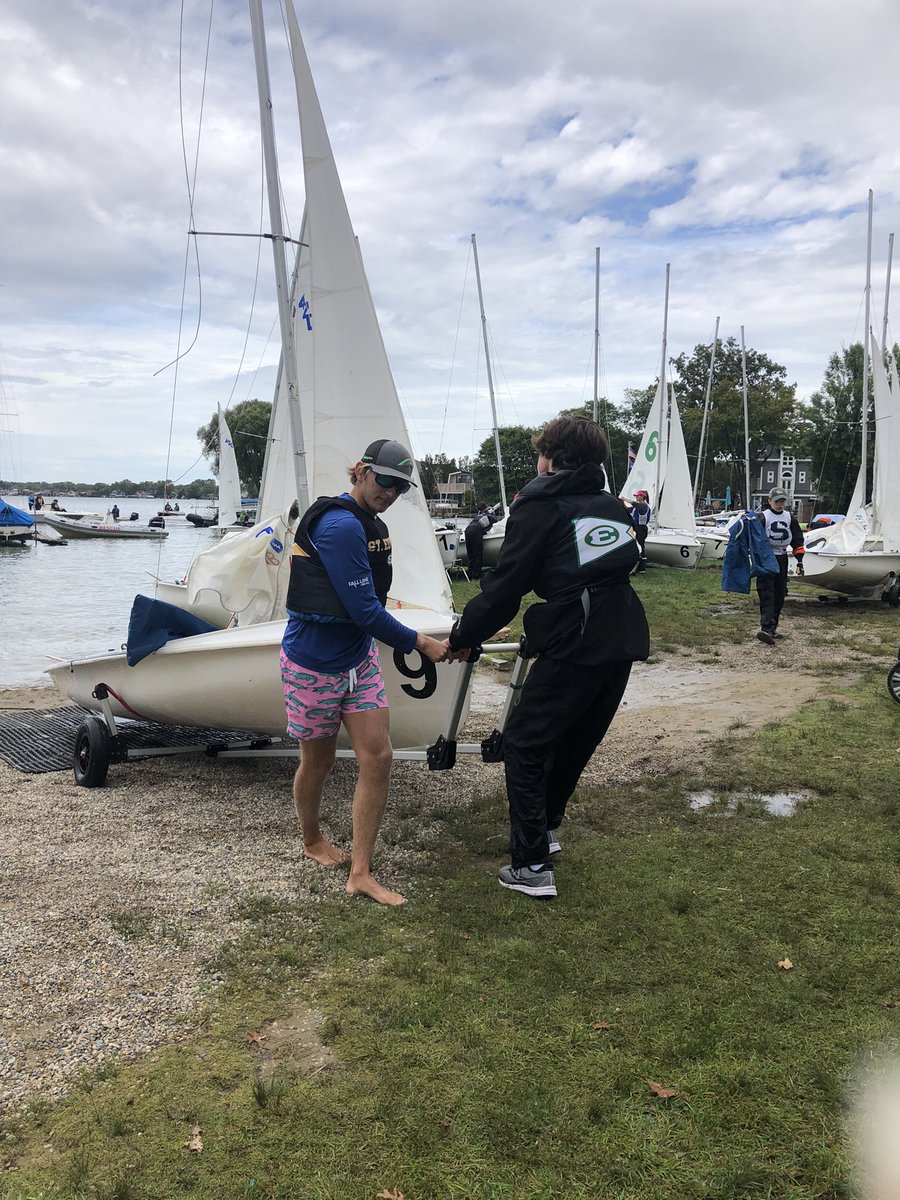 Another 1st place race finish for the Edsmen to finish out the Great Oaks Qualifier in 10th of 24 teams. #edsup <a href="/sehsathletics/">St. Edward Athletics</a> <a href="/Foundry216/">THE FOUNDRY CLE</a>