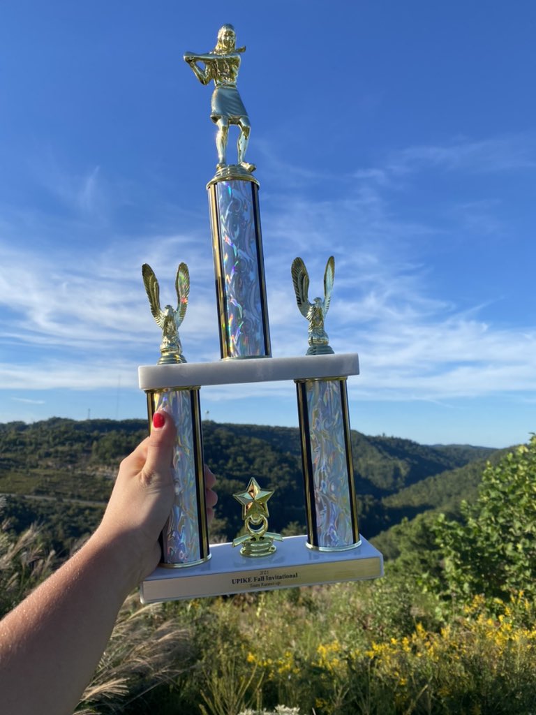 The pack takes Runner-Up at the Upike Invite!🐺