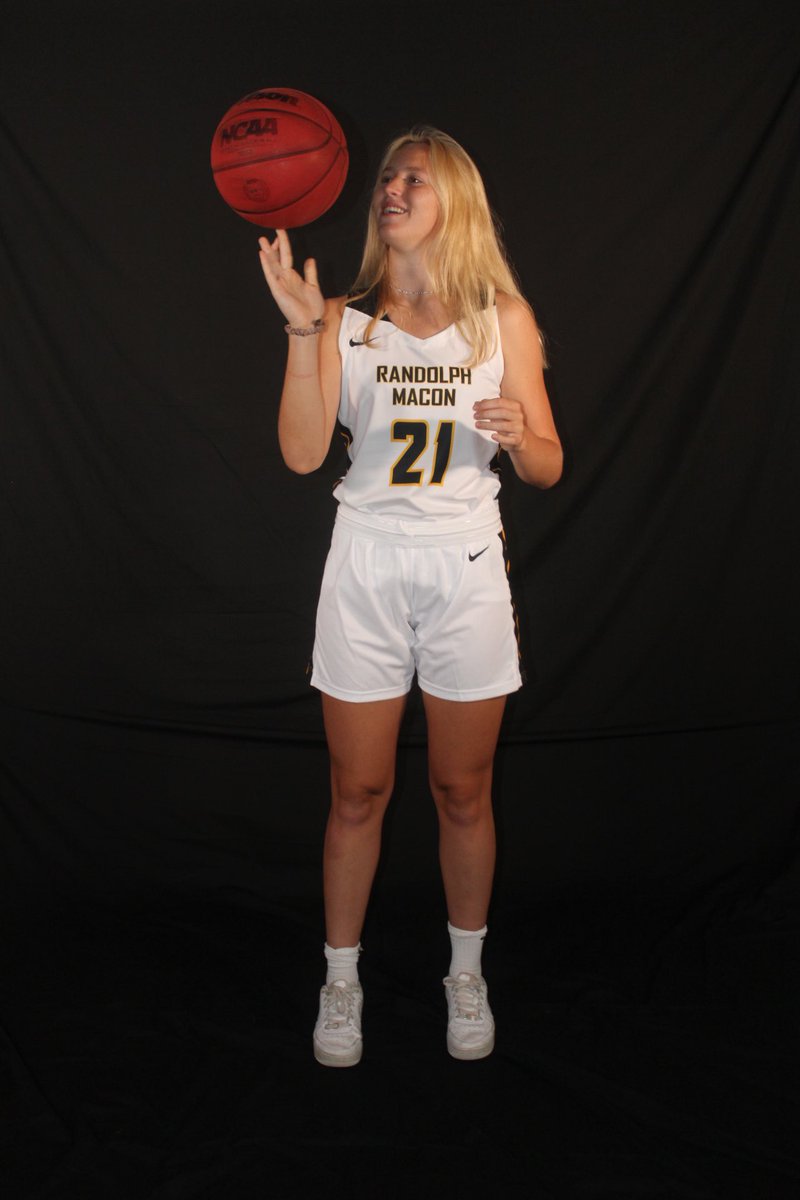 JaneElkins22's tweet photo. Had a great official visit with Randolph-Macon this weekend! @RMCWBB https://t.co/9JiVVwwtnH