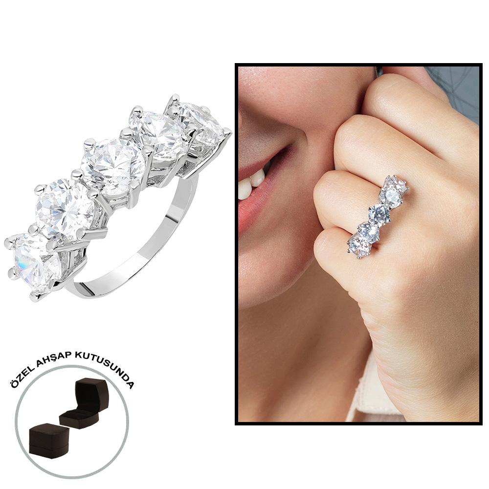 KutherMarket's tweet photo. Women's 925 Carat Silver Diamond Gem Ring https://t.co/huYOcG0R7p #women #jewelrywatches #engagementrings #fashionjewelry #engagementwedding #1775488000005352279
.
.
.
#çizme #bodycon #fashionista #dressfrozen #jewelrystyle #jewelryblogger #shoefetish #jewelrystylist #weareth... https://t.co/HTHyUdDg2J