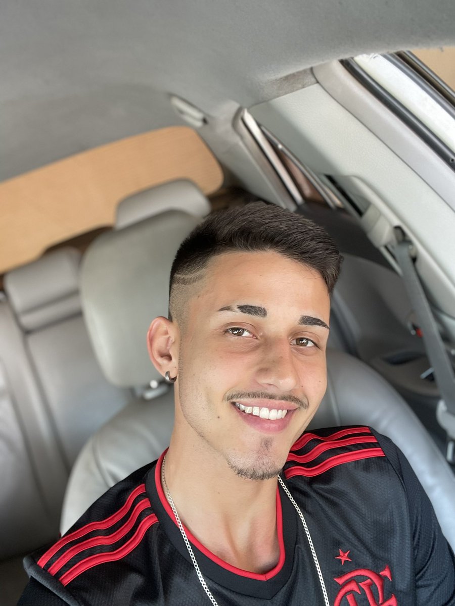 lima_gui14's tweet photo. 🤤 https://t.co/JXuM6VCycP